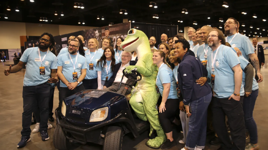 配资炒股网开 贾恩称盖可保险公司已裁员超半数