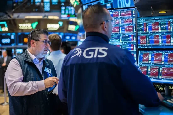 股票配资平台点评 尾盘：美股小幅收高 甲骨文领涨科技股